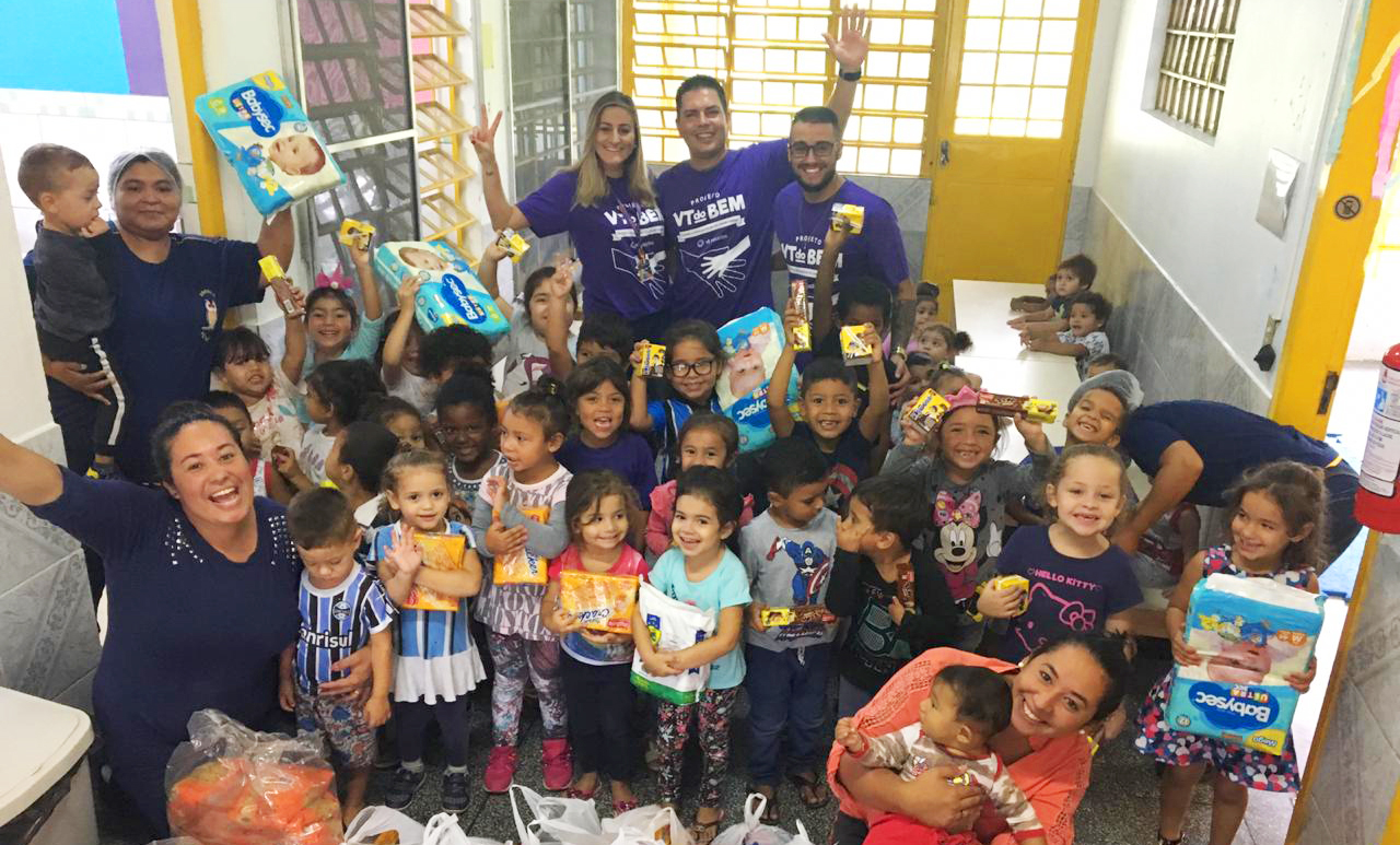 VT realiza doação para creche em Porto Alegre
