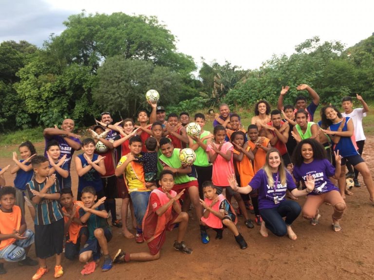 VT Realiza doações de Dia das Crianças